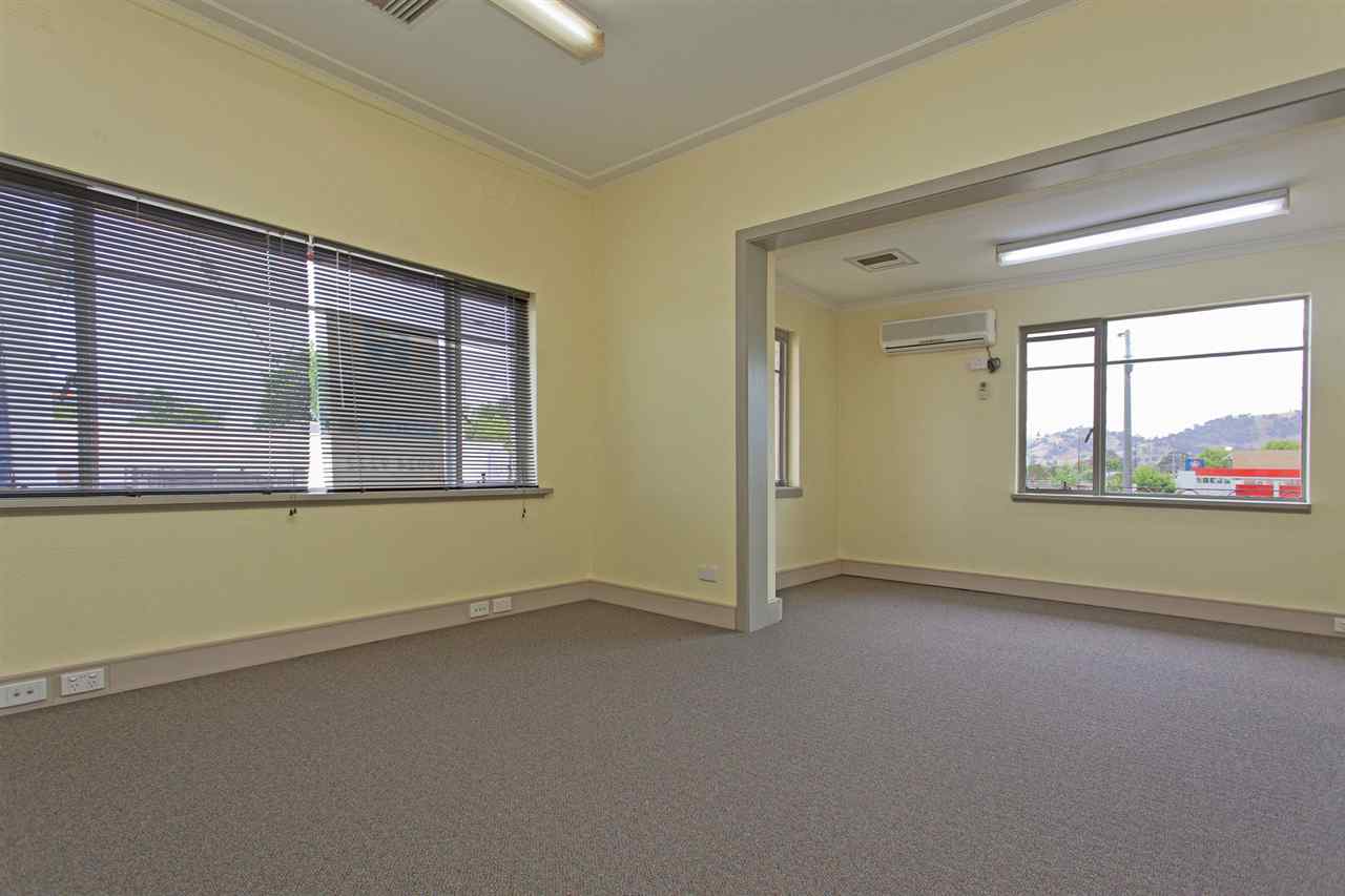 resized-2349823-editgundowering house 96.JPG